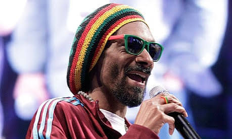 Snoop Dogg performing live
